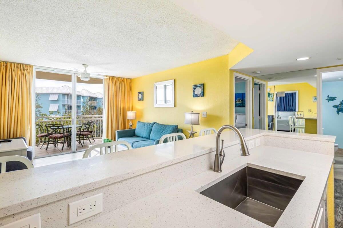 Tortuga Suite At Sunrise Suites Resort - Heated Pool, Hot Tub & Free Parking คีย์เวสต์ ภายนอก รูปภาพ